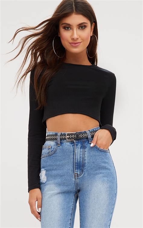 extra cropped long sleeve top.